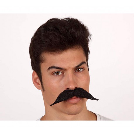 Bigote de Artista negro.