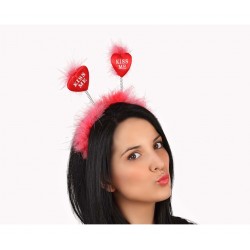 Diadema roja KISS ME con plumas.