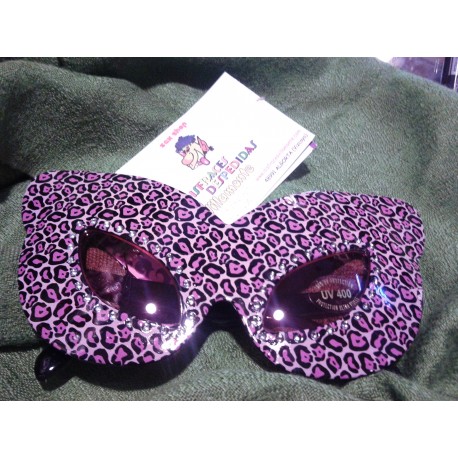 Gafas con forma antifaz.