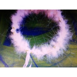 Corona o diadema de marabu .Blanca