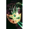 Antifaz veneciano , verde con dorado y plumas