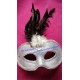 Antifaz-Mascara Veneciana,color  Plata y plumas negras..con palo
